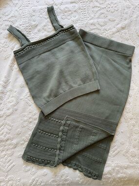 Boden Crocheted Knit Set Tank And Skirt US Size 4 Sage Green